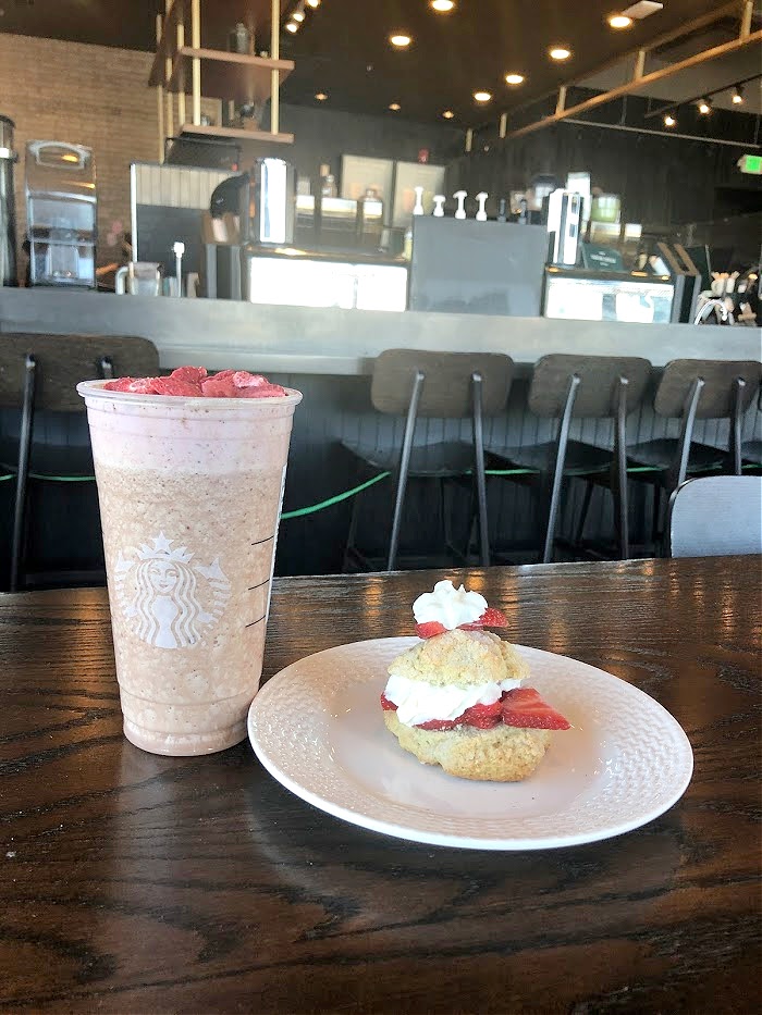 This Strawberry Shortcake Latte From Starbucks Will Have You Feeling