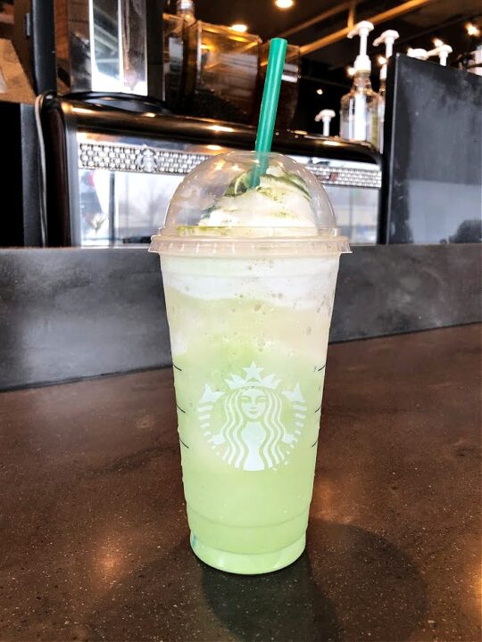 Sprinkle Some Pixie Dust in Your Day with This Tinkerbell Frappuccino ...