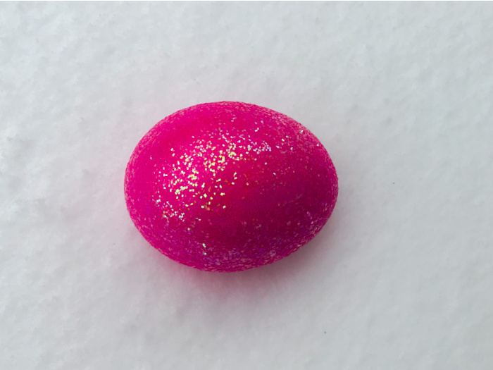 Decorate Easter Eggs With Glitter