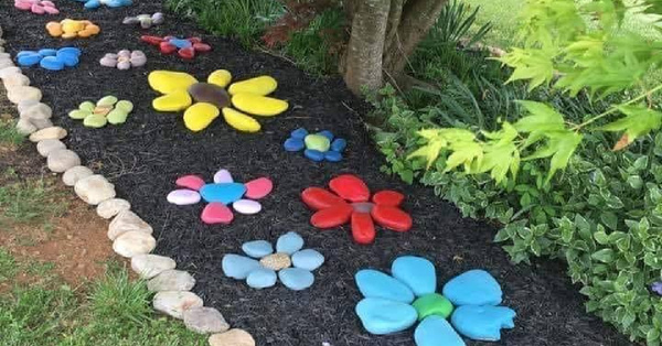 People Are Painting Rocks To Make A Fake Flower Garden And It’s Genius