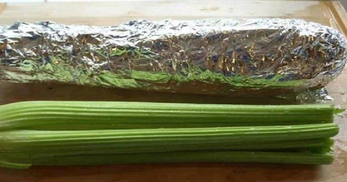 People Are Wrapping Their Vegetables In Tin Foil and It’s So Smart
