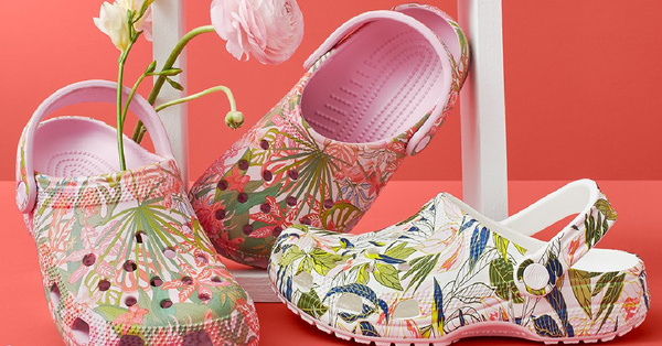 Crocs Just Released A Limited Edition Vera Bradley Collection And They’re So Pretty
