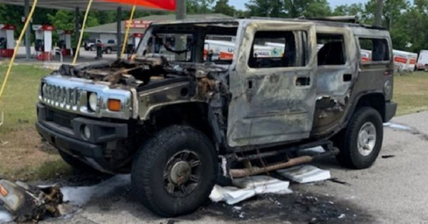 A Hummer Caught On Fire After Its Driver Put 4 Containers of Gas In The Back Of The Vehicle