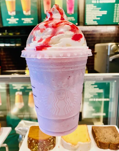 https://cdn.totallythebomb.com/wp-content/uploads/2021/06/Froot-Loops-Frappuccino-10.jpg.webp