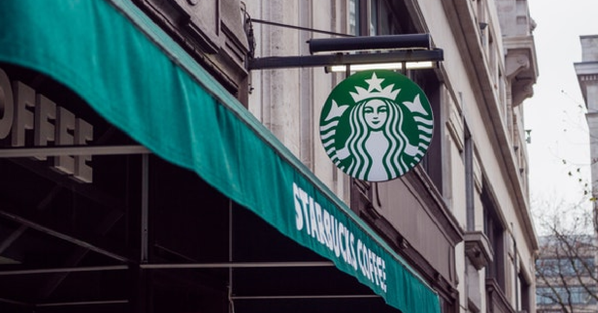 Starbucks Will Start Allowing You To Bring In Your Own Cups And Mugs Again Soon