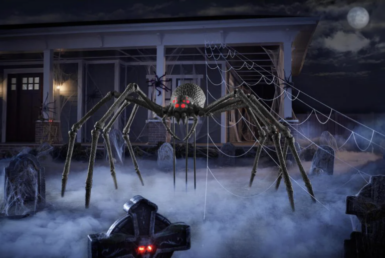 Home Depot Is Selling A 5-Foot Spider You Can Put In Your Yard For Halloween