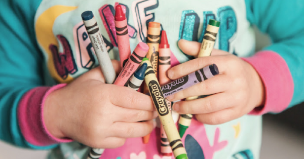 This Kindergarten Teacher Explains Why Teachers Ask For Such Specific Crayons And It Makes Perfect Sense