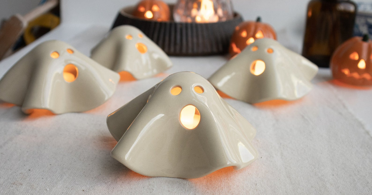 You Can Get A Ceramic Ghost Tea Light Holder And It’s Adorably Spooky