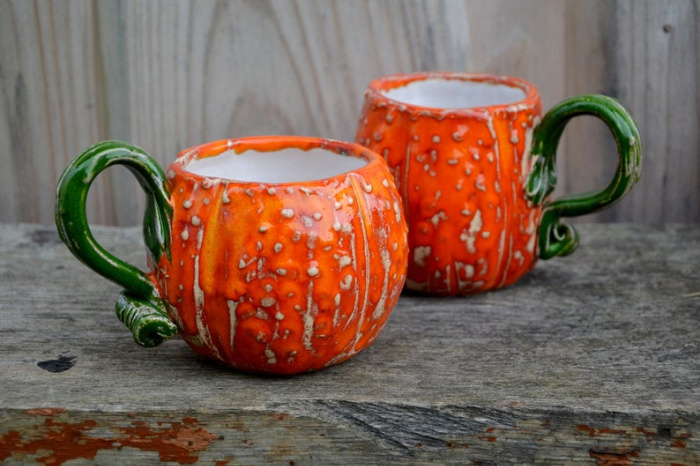 These Realistic Pumpkin Mugs Are Perfect For Sipping Your Way Into Fall