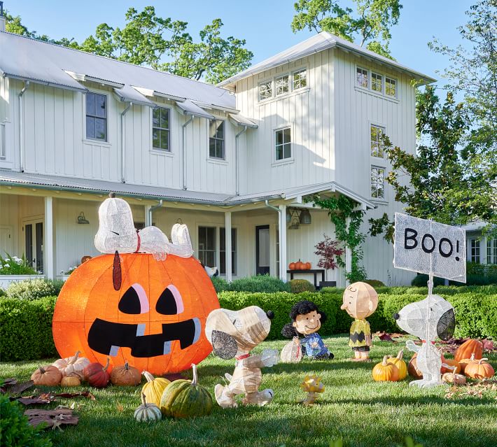 Peanuts Gang Halloween Holiday Combo Yard Lawn Art Decorations 