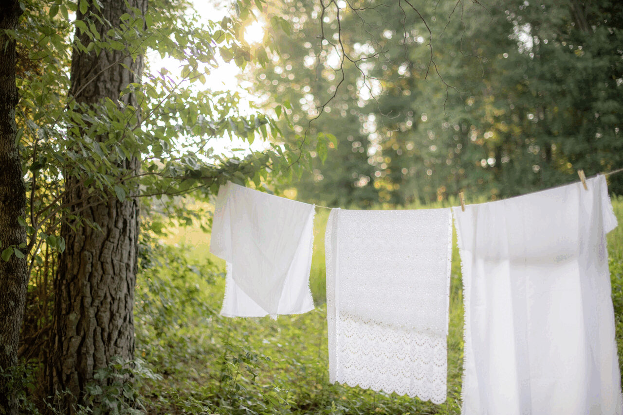 According To Experts, You’ve Been Washing Your Sheets Wrong Your Entire Life