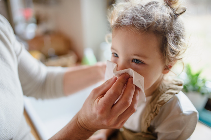 Does Your Child Have a Cold or COVID-19? Here’s How To Tell The Difference.