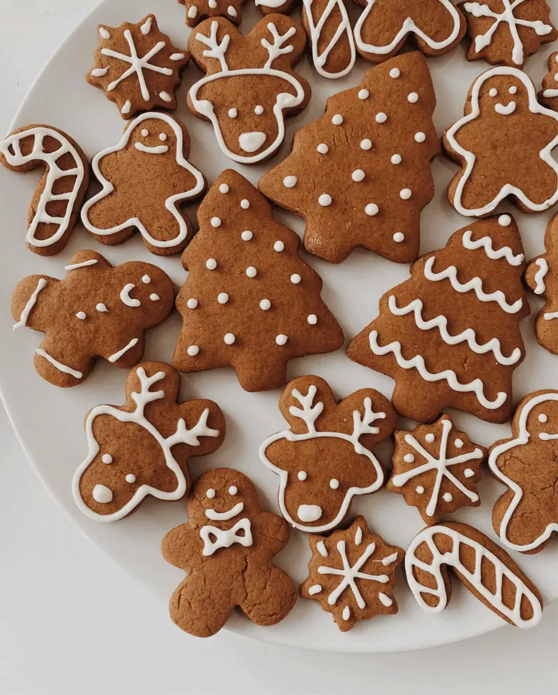 https://cdn.totallythebomb.com/wp-content/uploads/2021/10/Gingerbread-K-Cups-1605x2000.jpg.webp