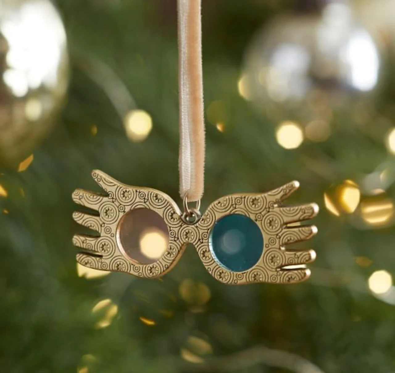 You Can Get Harry Potter Light Up Ornaments For Your Christmas