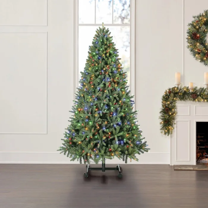This Christmas Tree Allows You To Change Your Tree's Height With The Push of A Button
