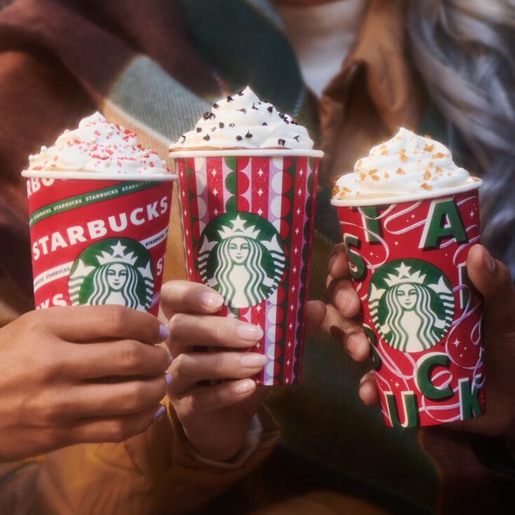 This Color Changing Siren Tumbler From Starbucks Is Officially My New ...