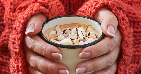 This Company Will Pay Someone $1,000 To Taste Hot Chocolate, So Sign Me Up!