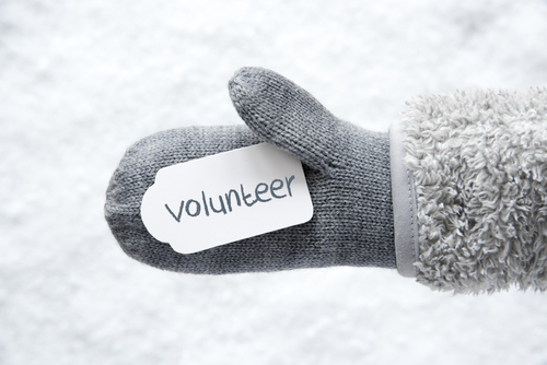 Easy Ways To Volunteer Or Help Others During The Holiday Season