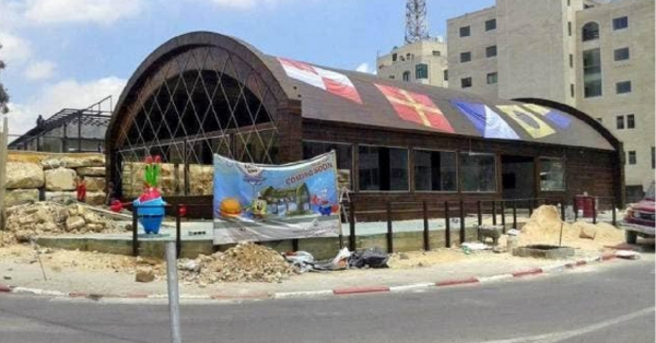 A Real-Life Krusty Krab Restaurant Exists And I Need A Krabby Patty Now