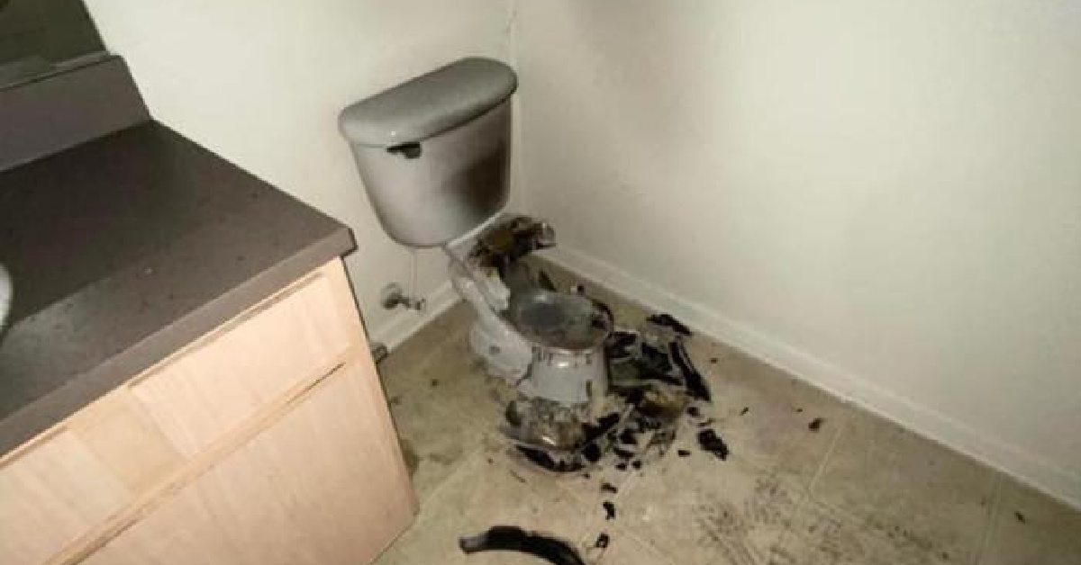 Lightning Struck A Toilet Through The Ceiling Vent of A House and It Is Terrifying
