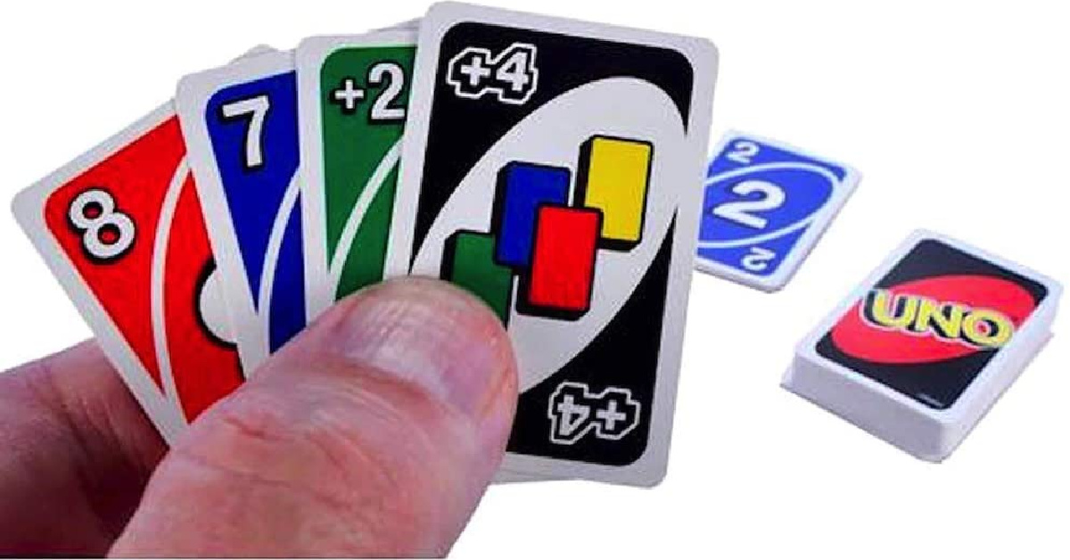 You Can Get A Miniature Uno Card Game That's Small Enough To Fit In Your  Pocket