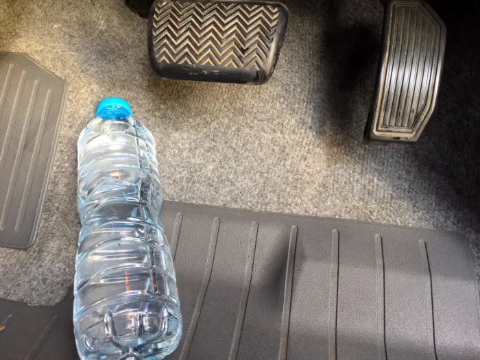 Firefighters warn leaving bottled water in your car could start a fire