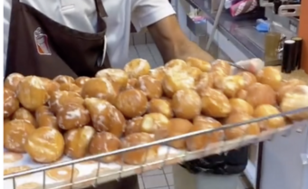 A Dunkin’ Employee Reveals What They Do With The Leftover Donuts At The End Of The Day And It Makes Me Want to Cry