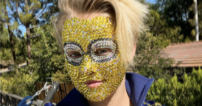 JoJo Siwa Shows Off Her Latest Makeup Look Inspired by the Minions and We Are Here For It
