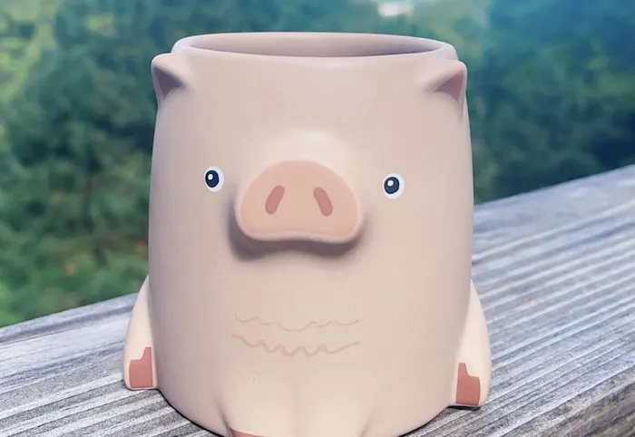 https://cdn.totallythebomb.com/wp-content/uploads/2022/08/piglet-mug-.png.webp