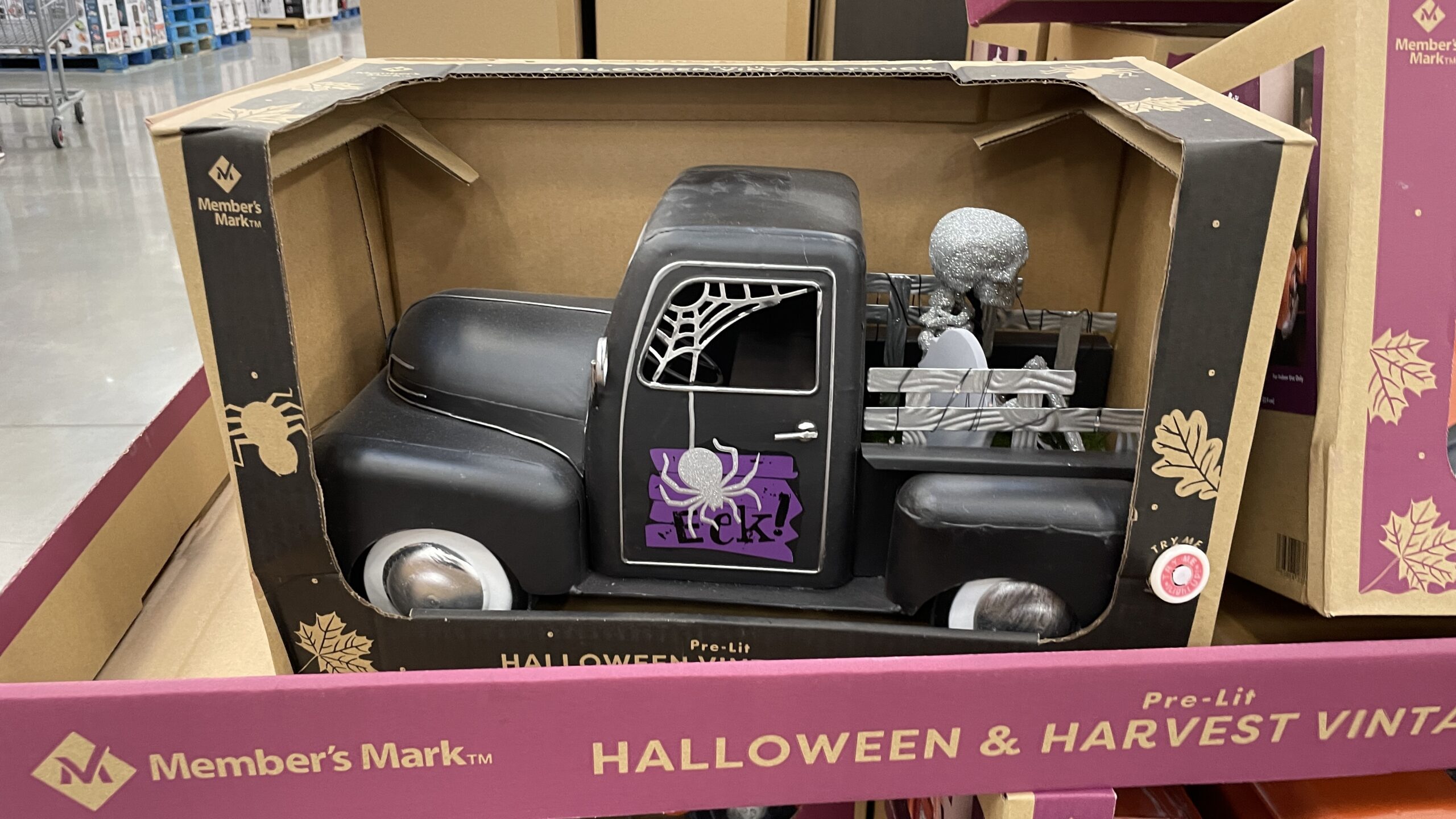 Sam’s Club is Selling A $40 Vintage Halloween Truck That Lights Up