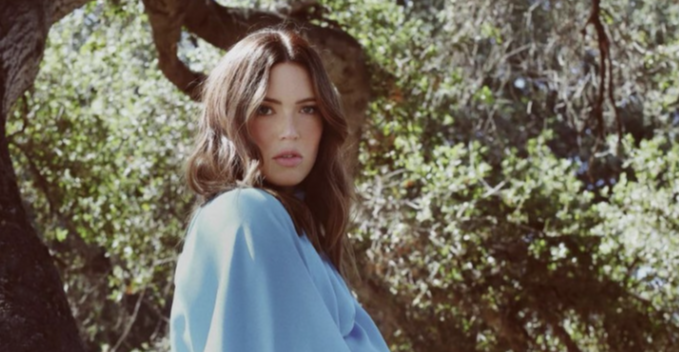 Mandy Moore Released Photos From Her Maternity Photoshoot And She Is Stunning