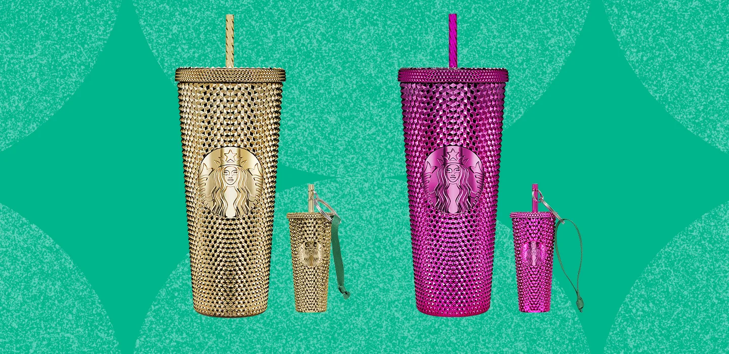 https://cdn.totallythebomb.com/wp-content/uploads/2022/10/Starbucks-Gold-and-Sangria-Bling-Cups-with-Ornaments-1.jpeg.webp