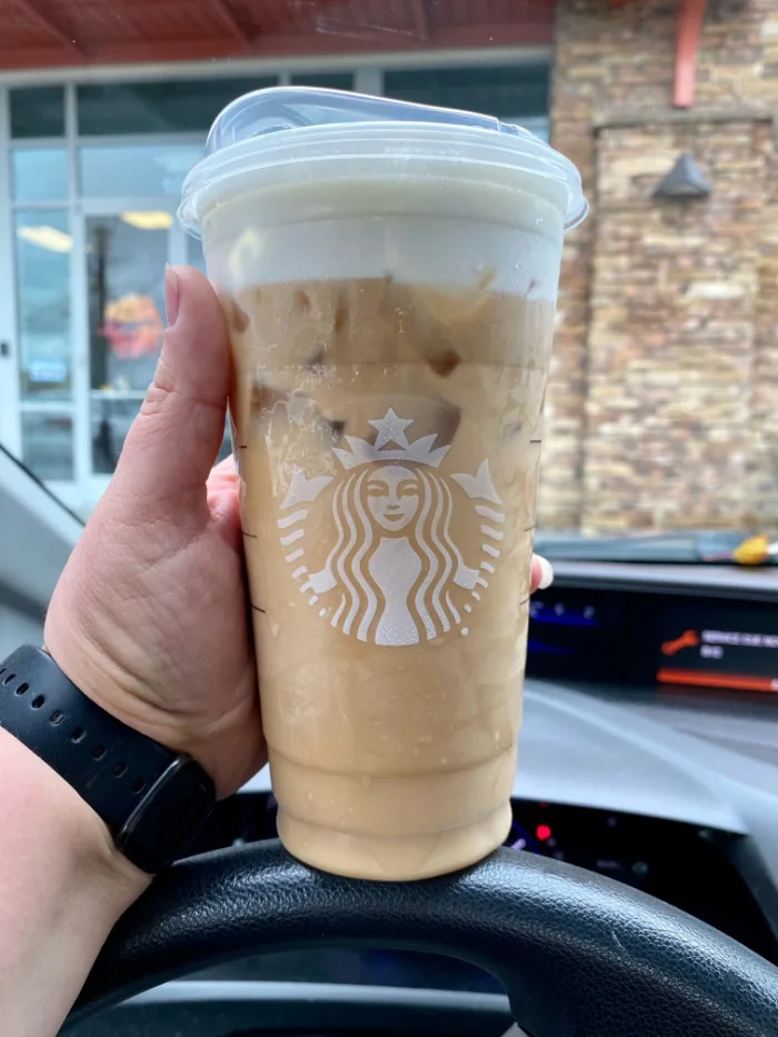 It's just somethin' about that cold foam 😋 #inthecup : @starbucks Venti  Cold Brew - Add sweet cream - Add 2 pumps of white mocha…