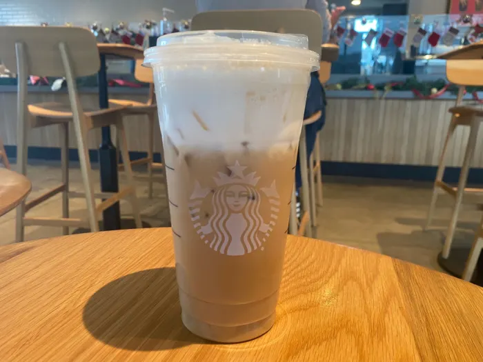 This Peppermint Sweet Cream Cold Brew Off The Starbucks Secret Menu Is  Christmas In A Cup