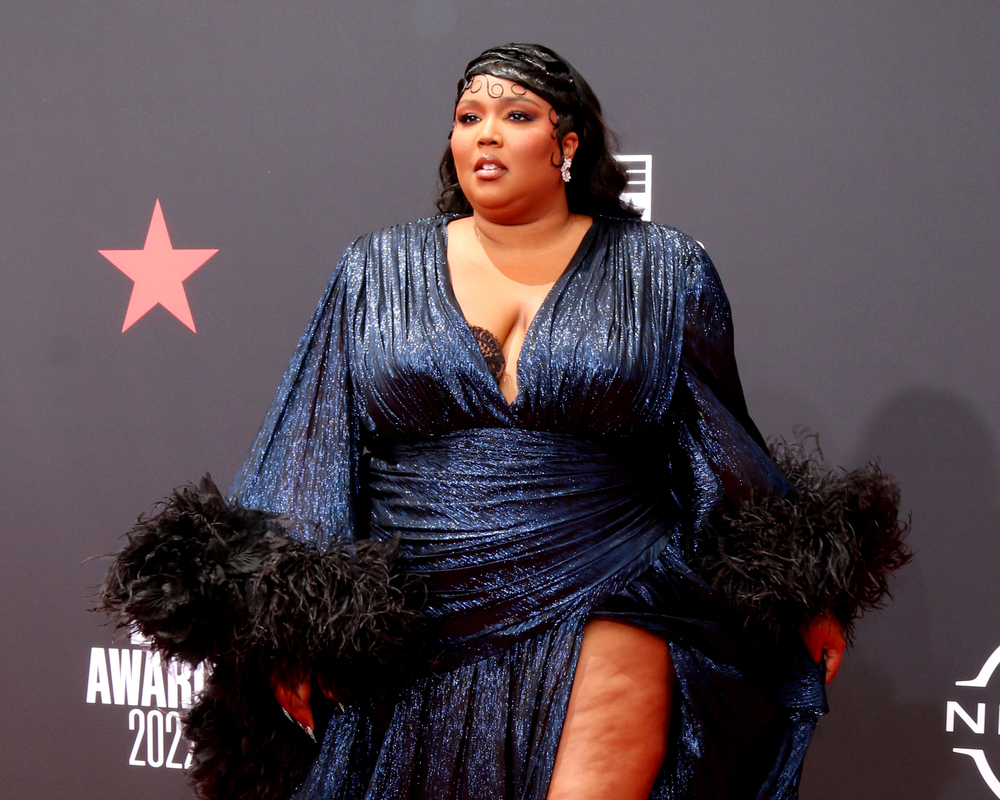 Lizzo's Reaction to Hearing Beyonce's Name at The Grammy's Is Everything
