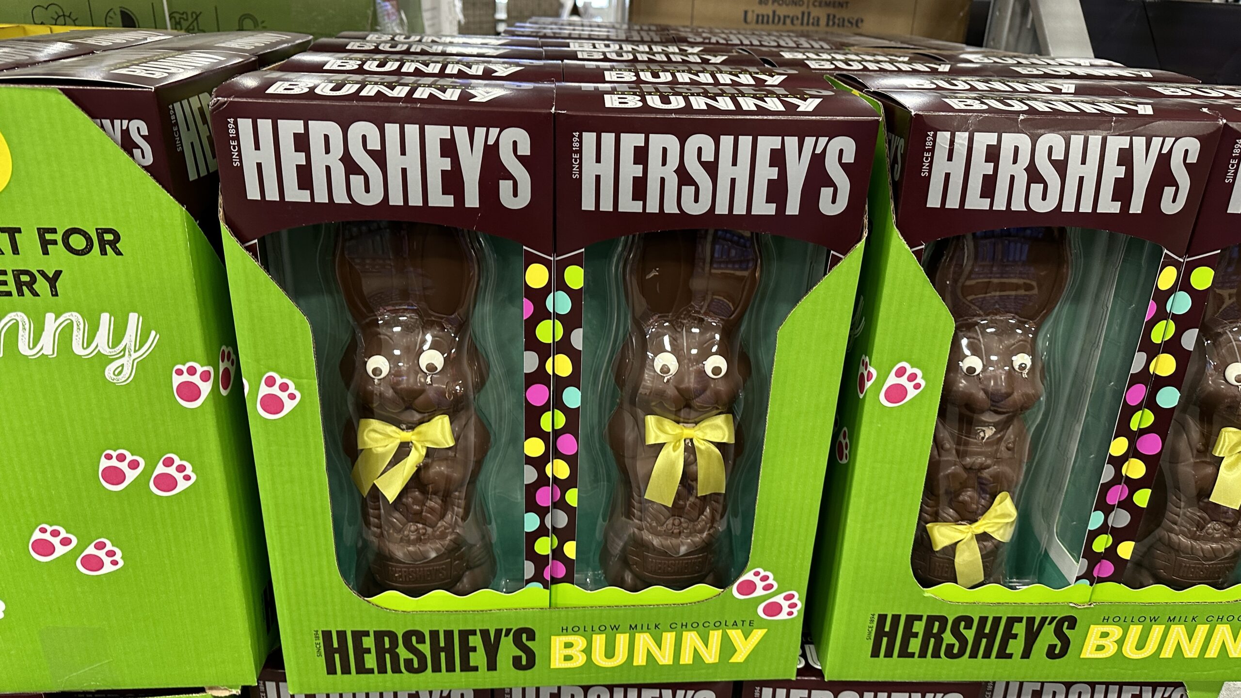 Sam’s Club is Selling A 1-Pound Hershey’s Chocolate Bunny Just in Time for Easter