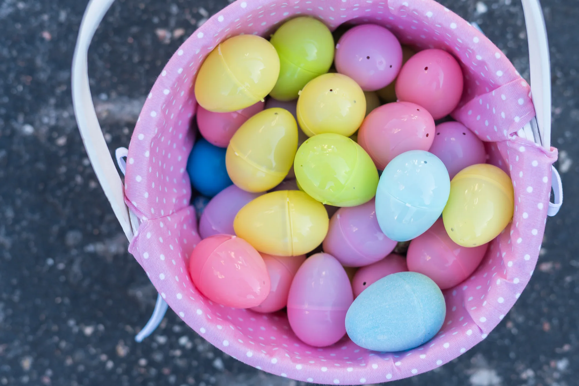 Lowe's is Hosting A Free Easter Event For Your Entire Family