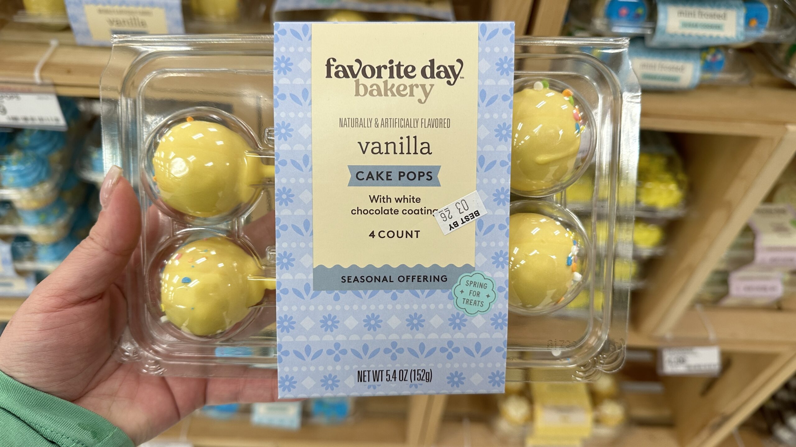 Move Over Starbucks, Target is Selling A 4-Pack of Cake Pops That Taste Like The Real Thing