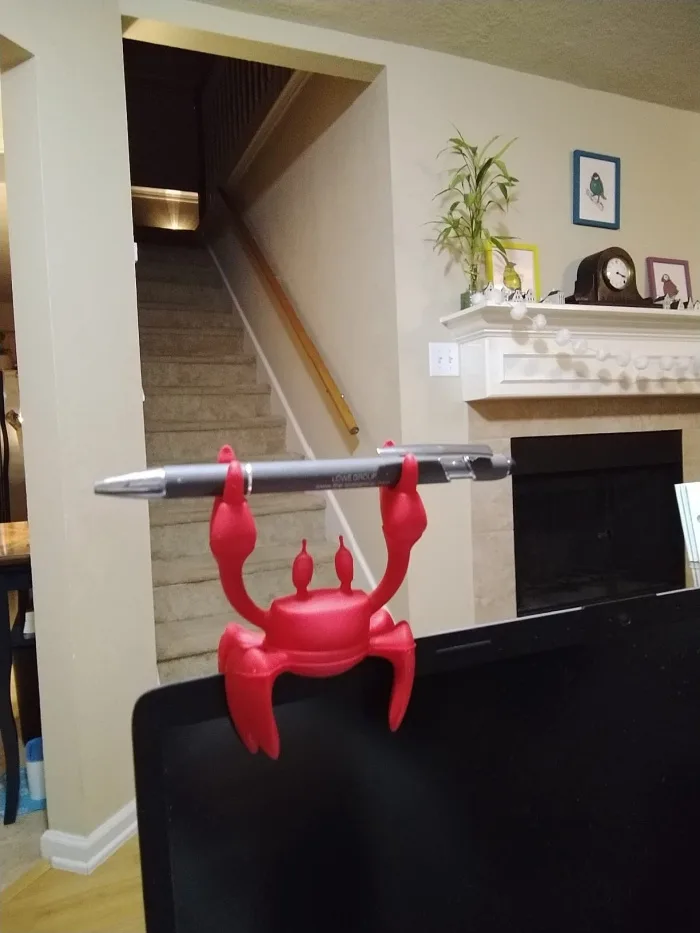 This Adorable Crab Spoon Holder Keeps Your Countertops Clean