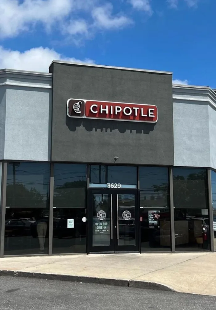 Chipotle Is Giving Away Free Food To Healthcare Workers. Here's How To