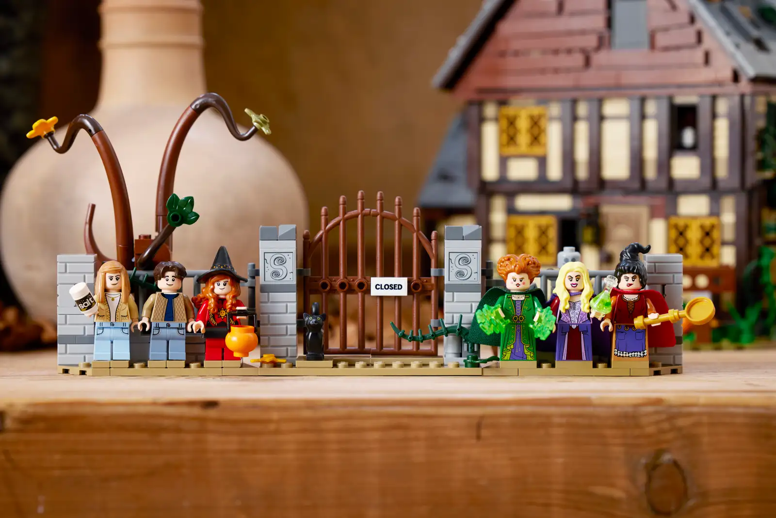 LEGO is Released A ‘Hocus Pocus’ LEGO Set Today and It Is Glorious