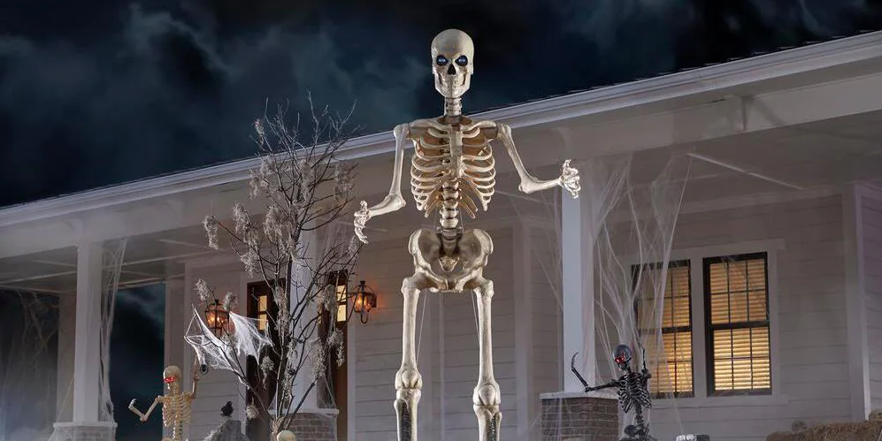 Home Depot is Officially Retiring The Beloved 12 Foot Skeleton