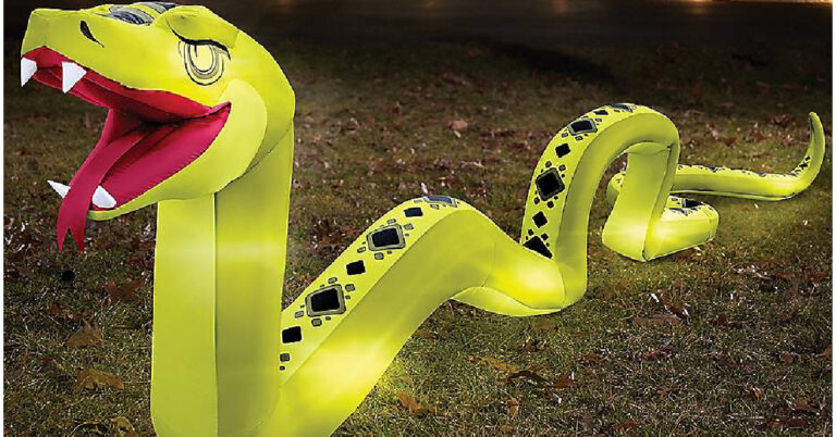 You Can Get A 20-Foot Inflatable Snake To Put In Your Yard For Halloween