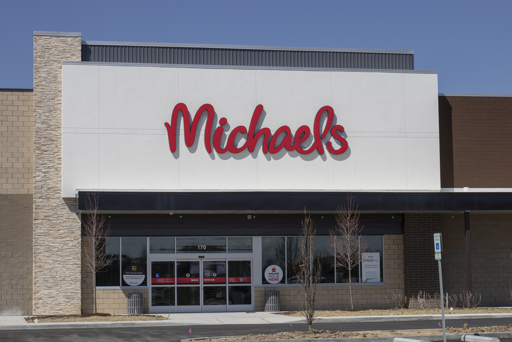 Here’s When Michaels Stores Are Supposed to Be Releasing Their Halloween Decor