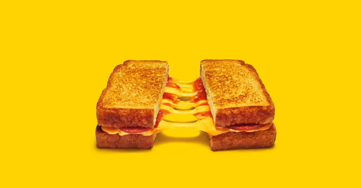 Lunchables Released Grilled Cheese Sandwiches in Their Snack Packs That