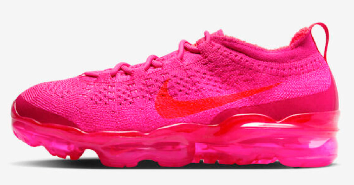 Nike Just Unveiled New Pink VaporMax Flyknit Shoes and I Need Them