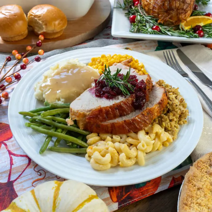 Costco Just Released Their Thanksgiving Dinner Kit To Make Your