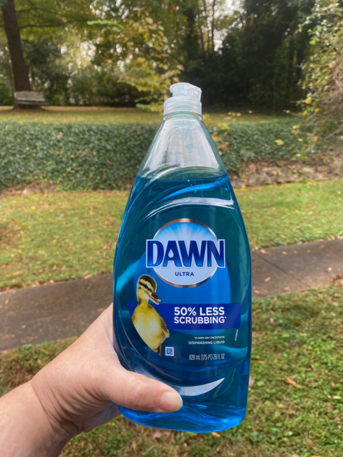 Does The Dawn Dish Soap Laundry Hack Work?