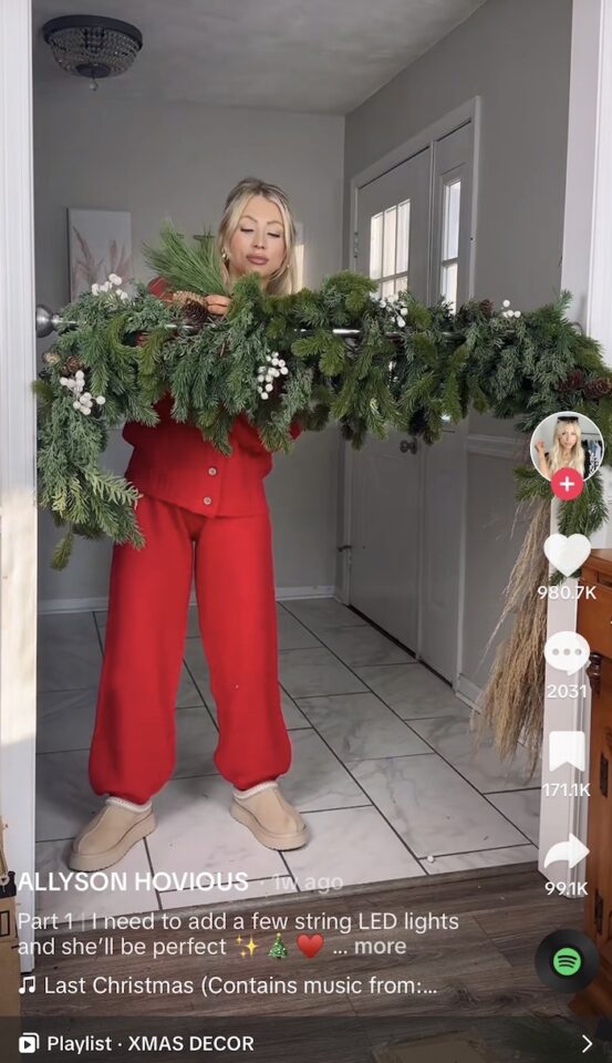 This Viral Christmas Garland Hack Is Pure Genius