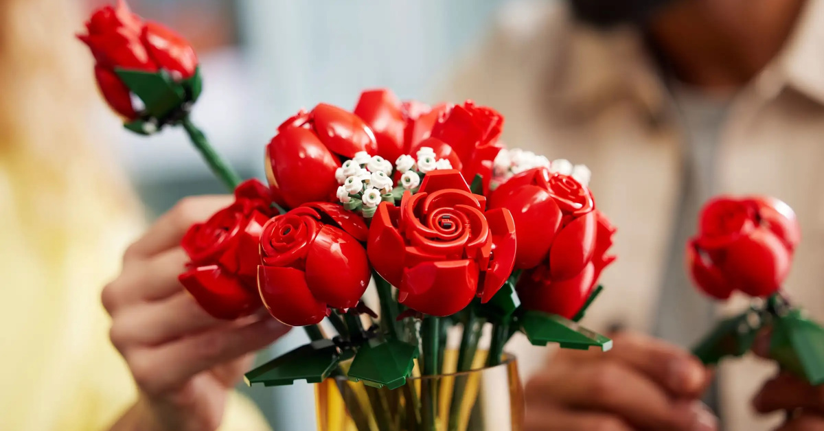 LEGO Is Releasing a Bouquet of Roses Set Just In Time for Valentine’s Day